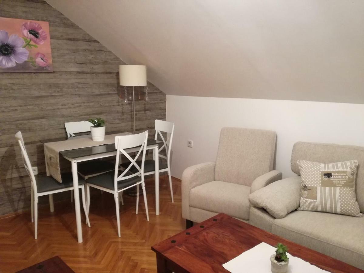 Apartman Jasmin Apartment Catrnja Exterior photo